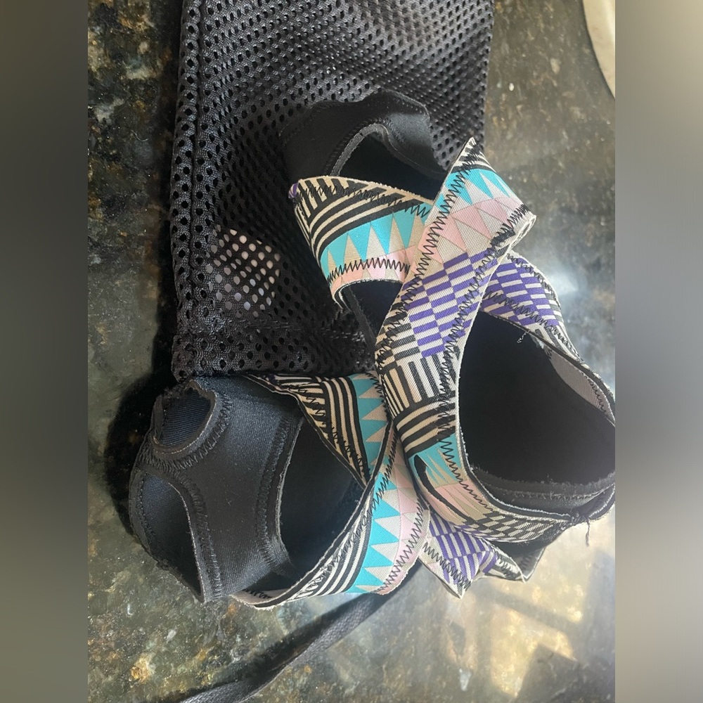 Nike Sport Wraps - size S
